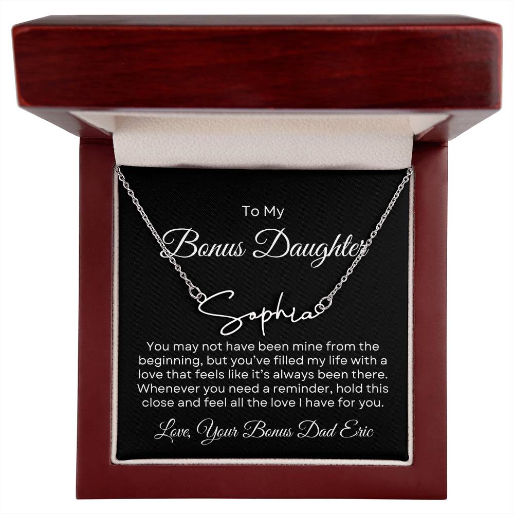 Bonus Daughter | Signature Name Necklace with Personalized Message Card