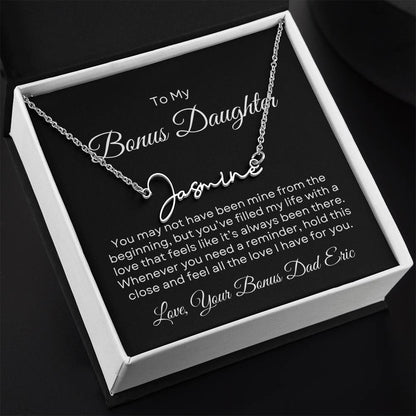 Bonus Daughter | Signature Name Necklace with Personalized Message Card